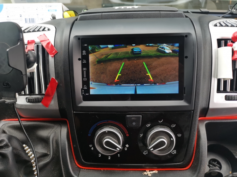 Fiat Ducato radio navigatie carkit android 10 wifi dab+